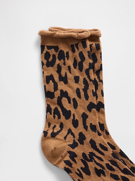 Image number 2 showing, Leopard Ruffle Crew Socks