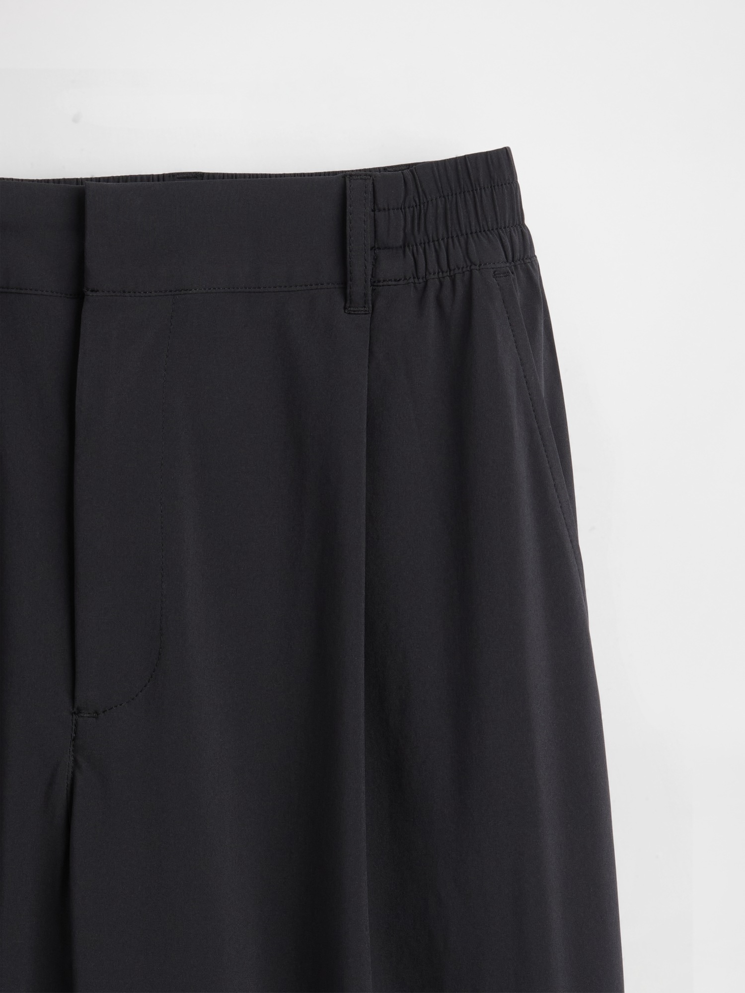 Женские брюки Gap GapFit High Rise Runaround Relaxed Trouser, цвет: Чёрный — фото 4