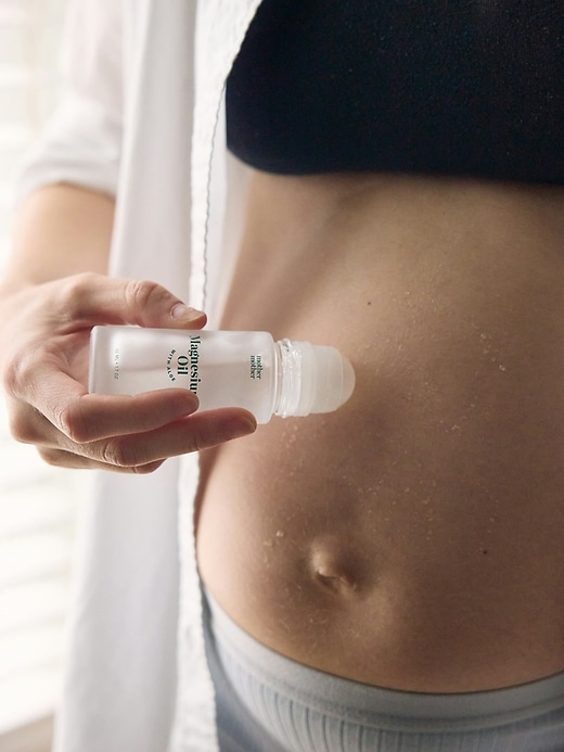Image number 4 showing, Mother Mother Magnesium Oil and Aloe Roller