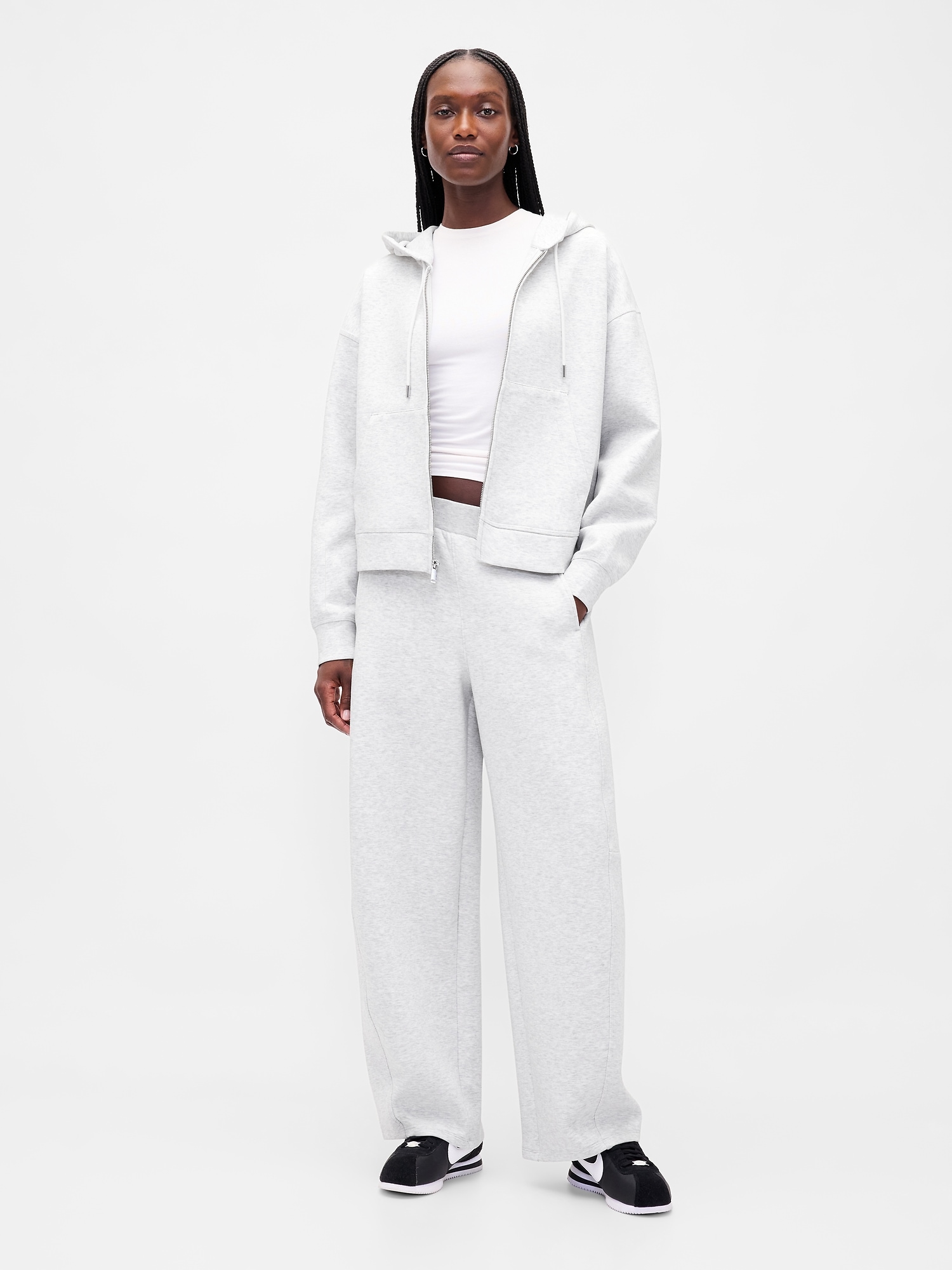 Gap Fit Barrel Sweatpants In White