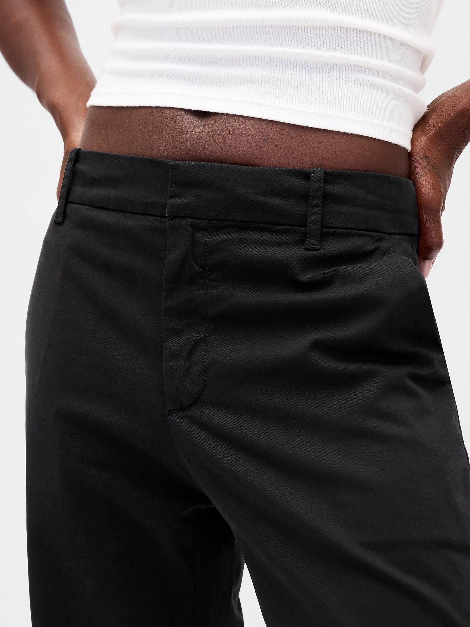 Женские брюки Gap Mid Rise Khakis, цвет: Чёрный — фото 7