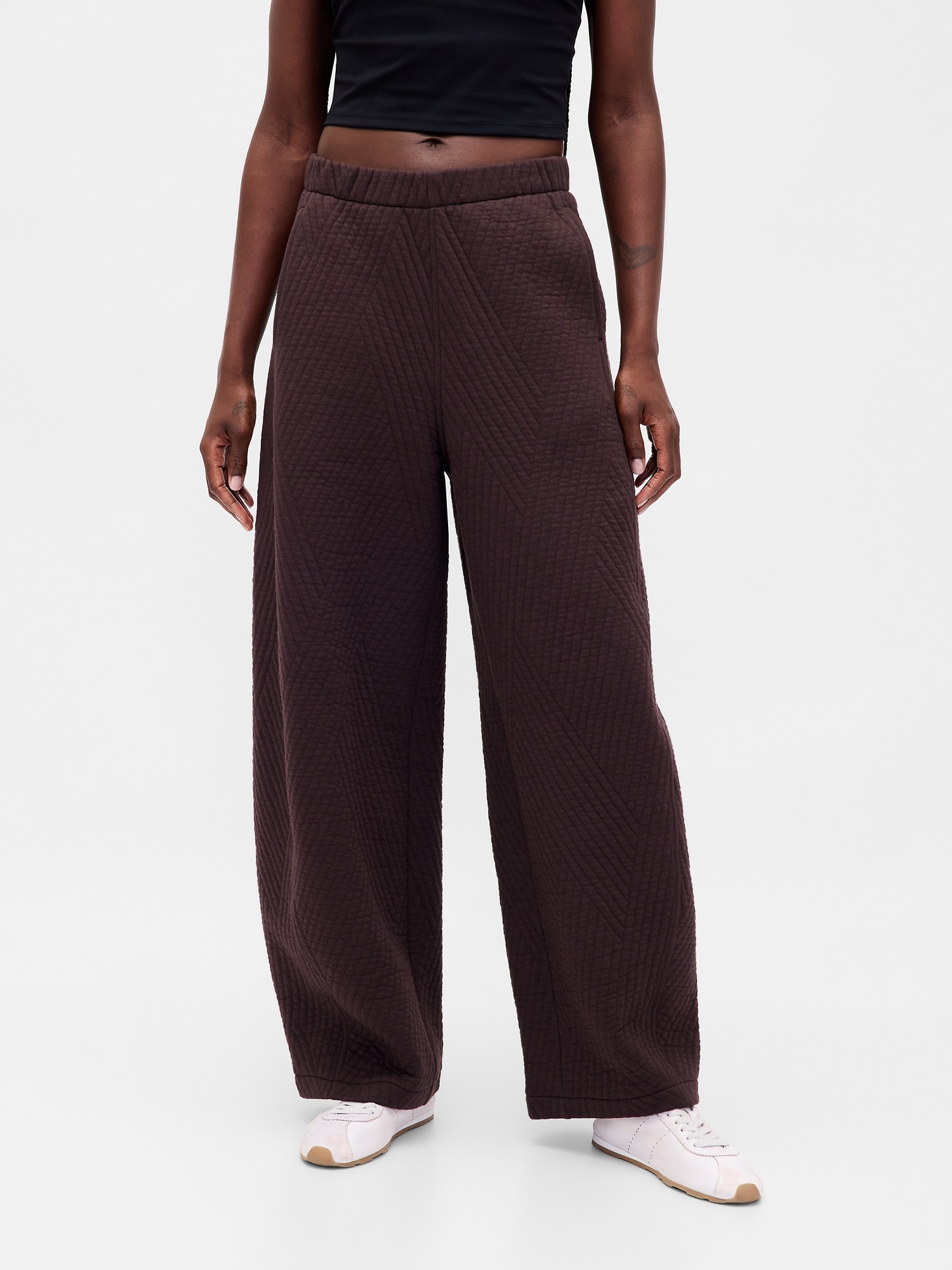 GapFit Quilted Jacquard Barrel Pants