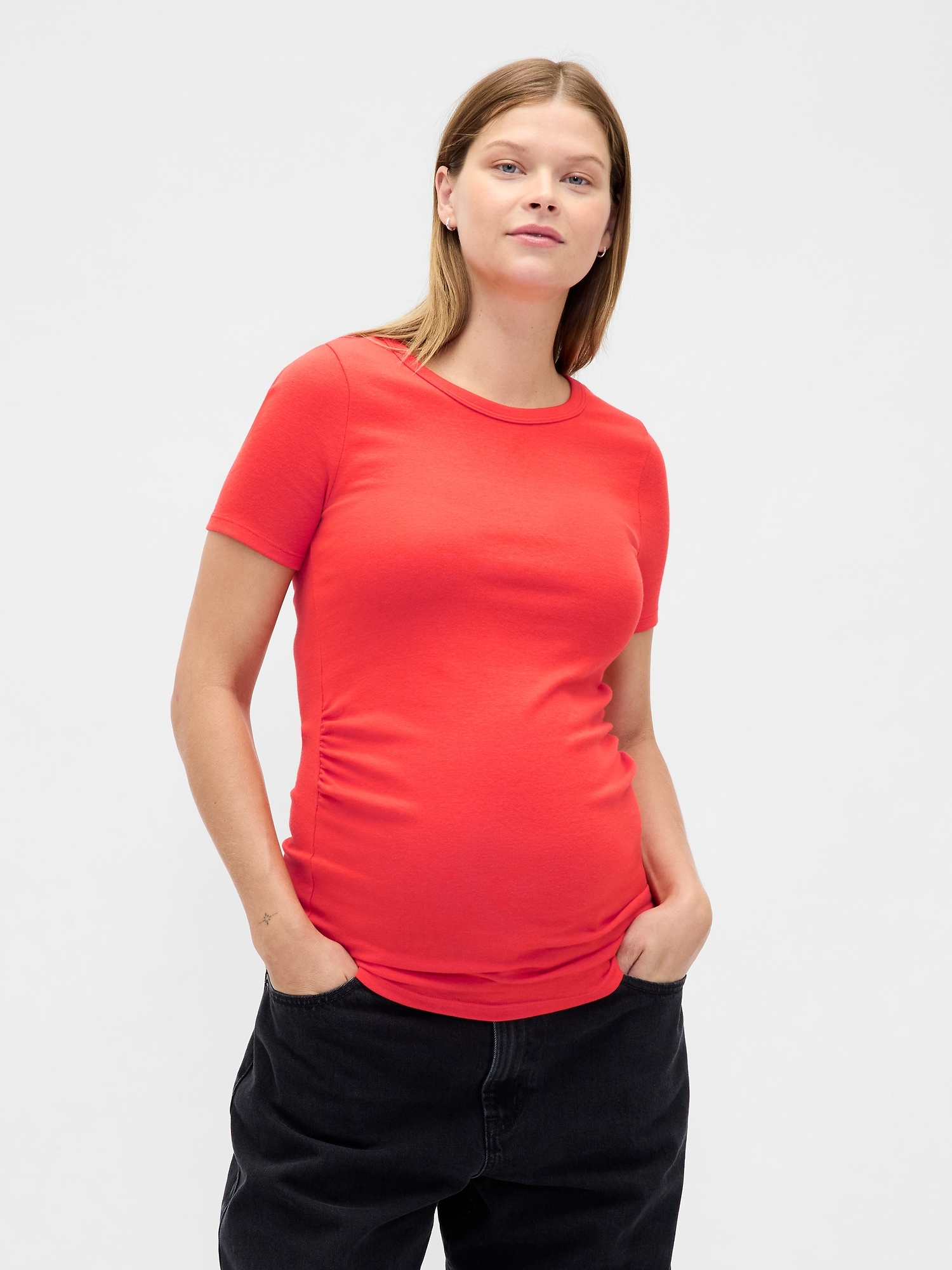 Maternity Modern Crewneck T-Shirt - Poster Red