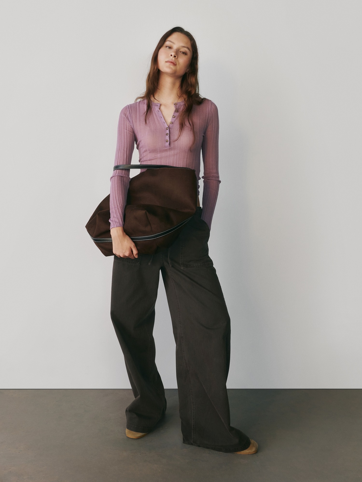 Женские брюки Gap Mid Rise Easy Baggy, цвет: Коричневый — фото 7