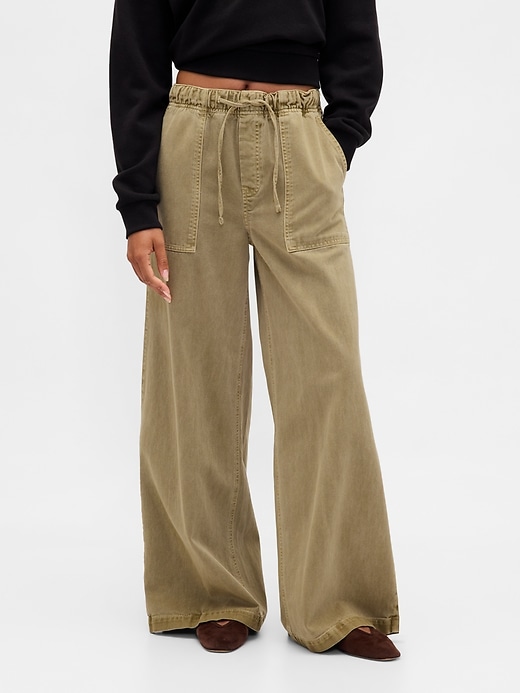 2 of 8 showing, with the color Hayes brown of product Mid Rise Easy Baggy Pants
