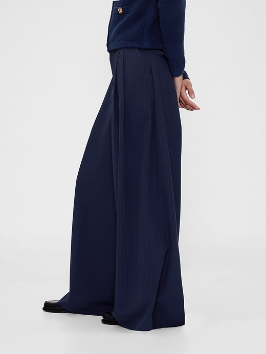 Image number 3 showing, GapStudio Mid Rise Pleated Baggy Trousers