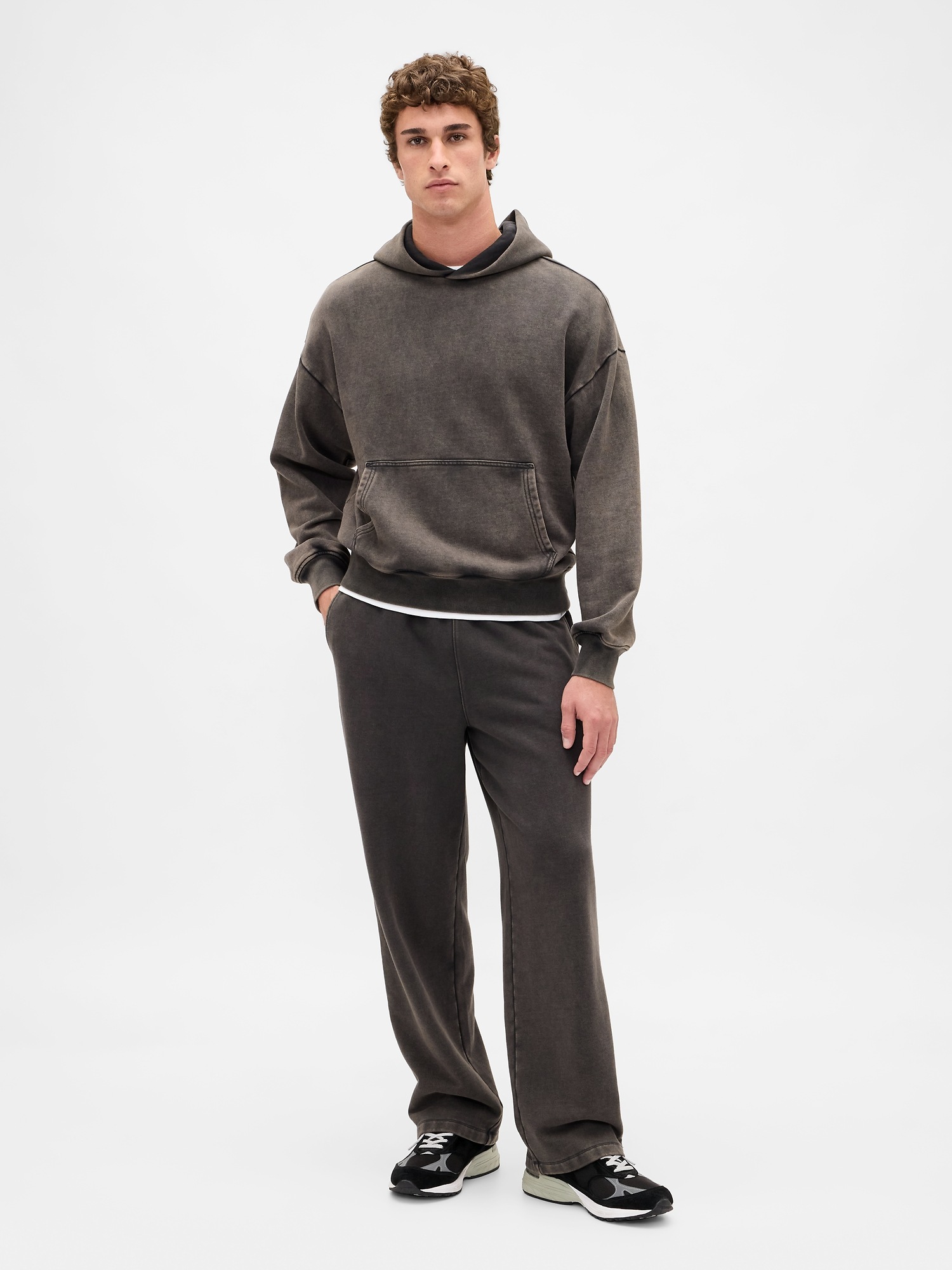 Мужские брюки Gap Adult Heavyweight Relaxed Sweatpants — фото 4