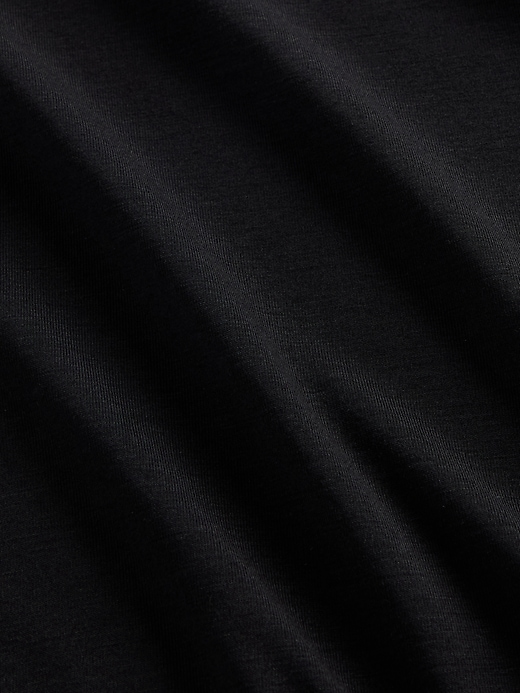 Image number 4 showing, GapFit Performance T-shirt