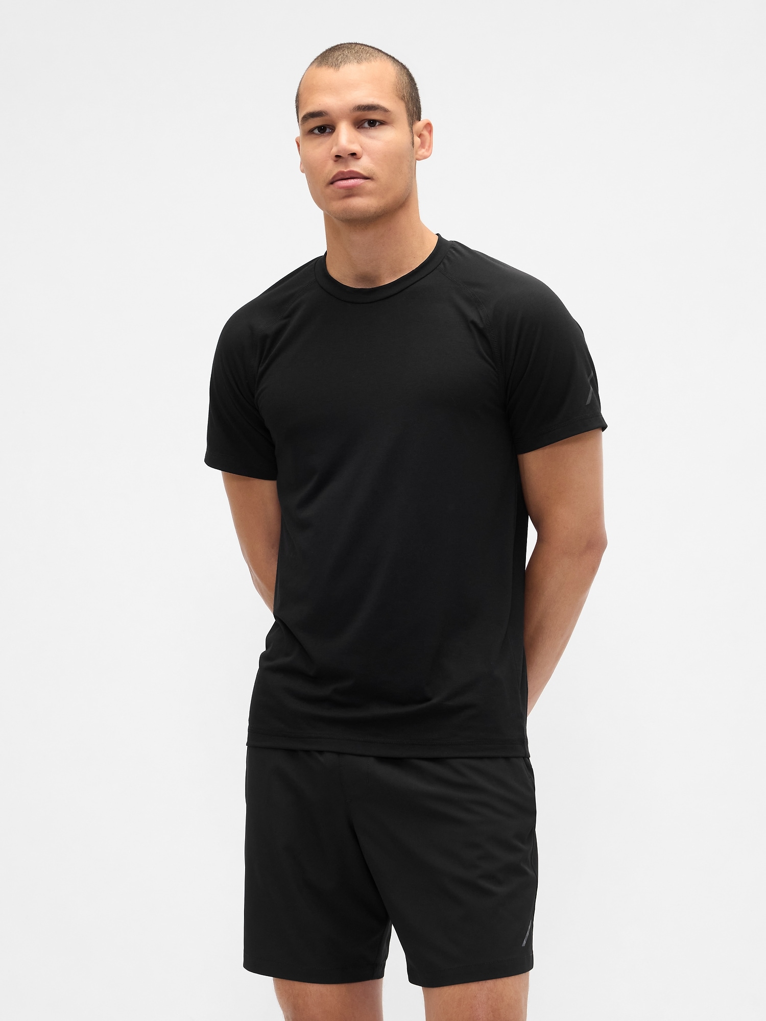 GapFit Performance T-shirt