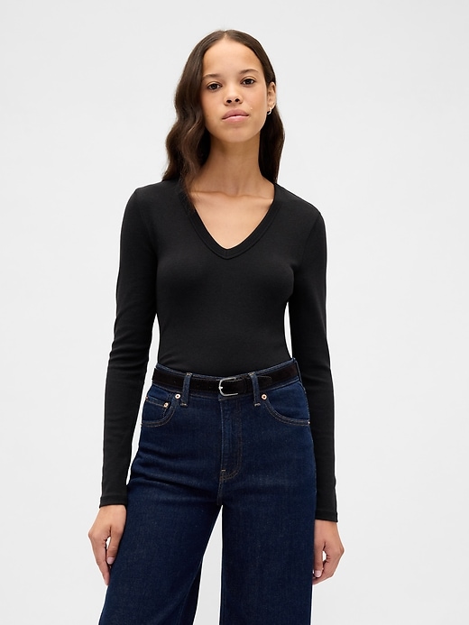 Image number 1 showing, Modern V-Neck Shrunken T-Shirt