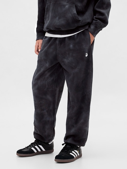 Image number 4 showing, Gap × Disney Tim Burton’s The Nightmare Before Christmas Kids VintageSoft Skull Baggy Joggers