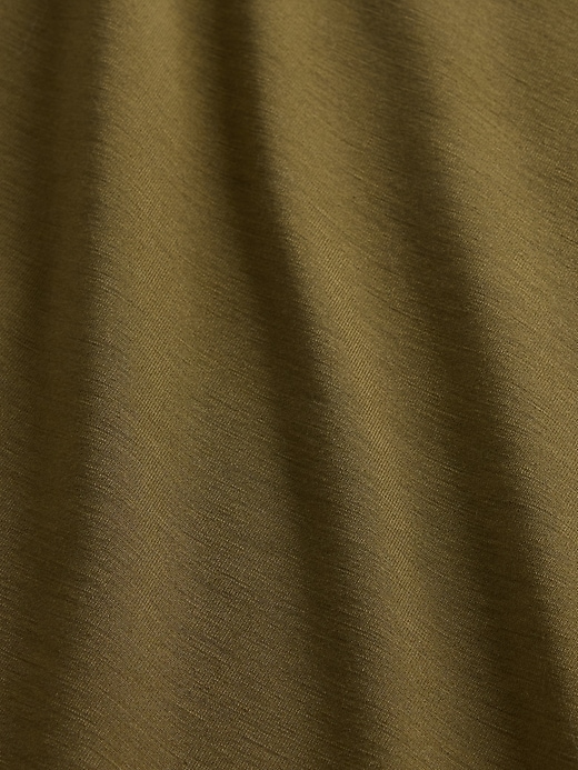 Image number 4 showing, GapFit Performance T-shirt