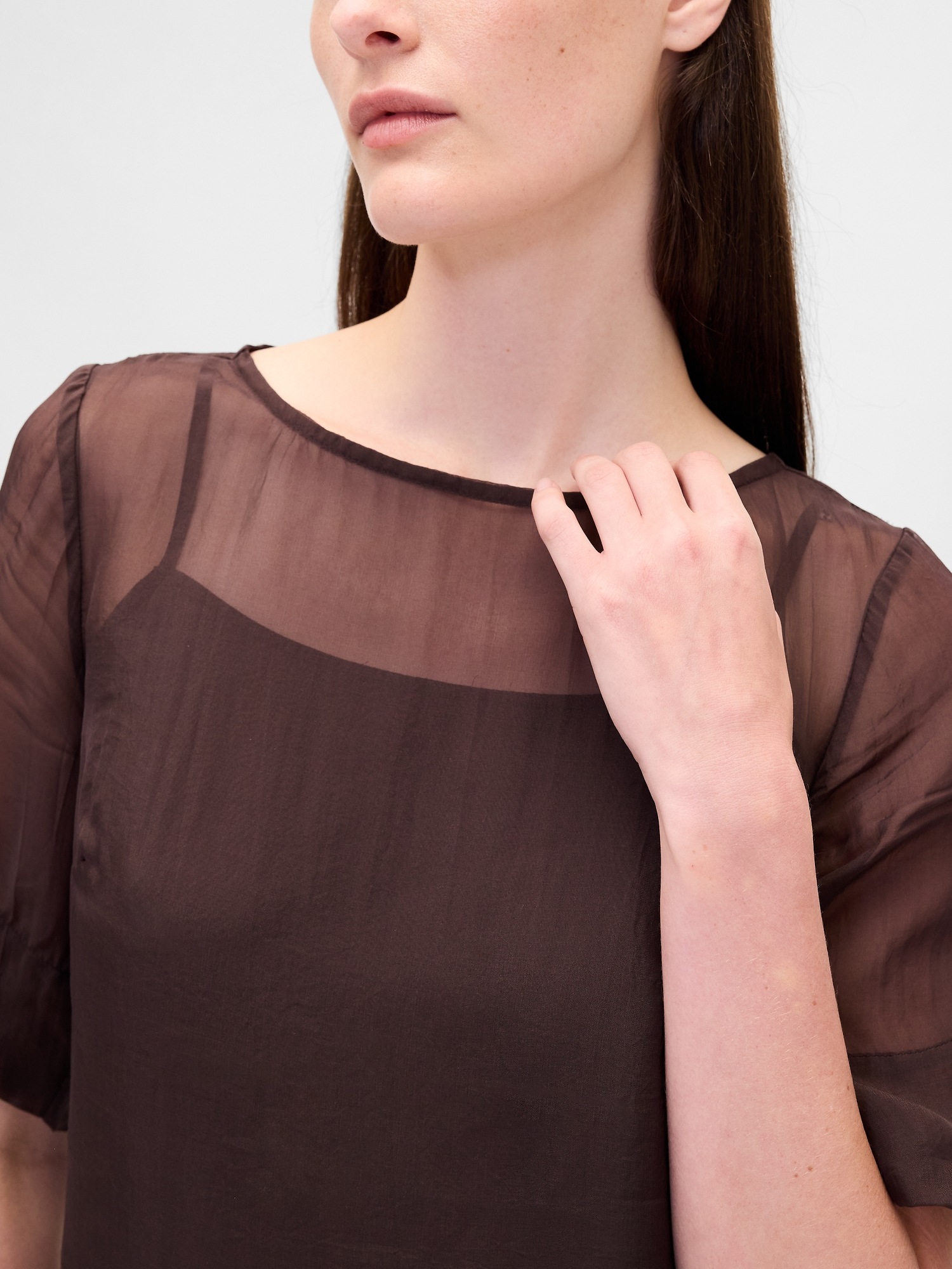 Женское платье Gap Sheer Organza Mini Shift, цвет: Коричневый — фото 3