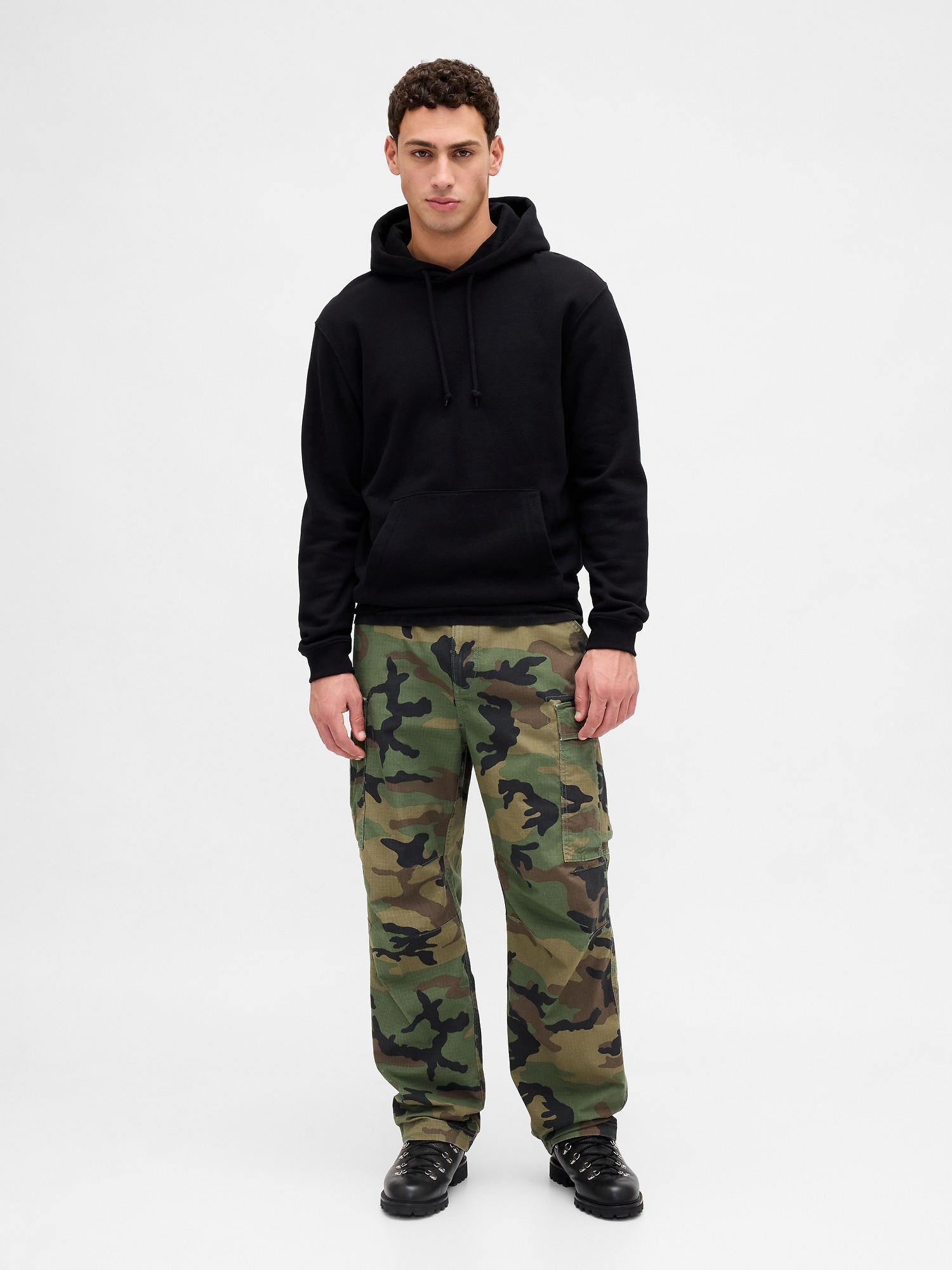 Gap Relaxed Cargo Pants In Brown