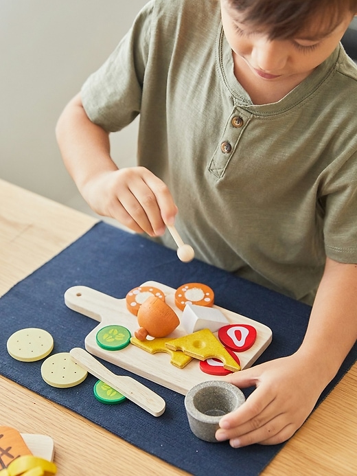 Image number 2 showing, Charcuterie Board Play Set