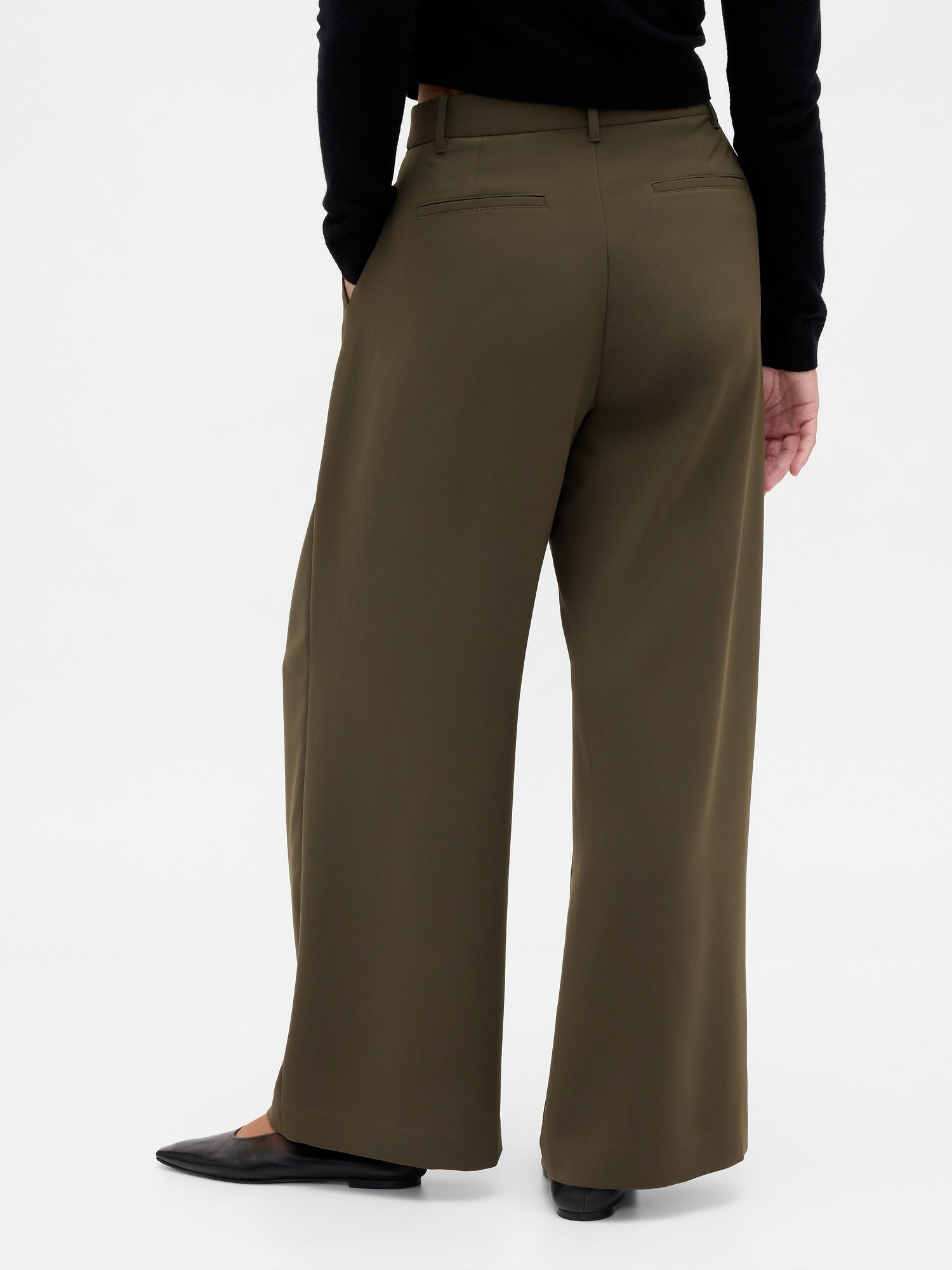 Женские брюки Gap Curvy 365 High Rise Pleated Trousers, цвет: Чёрный мох зелёный — фото 5