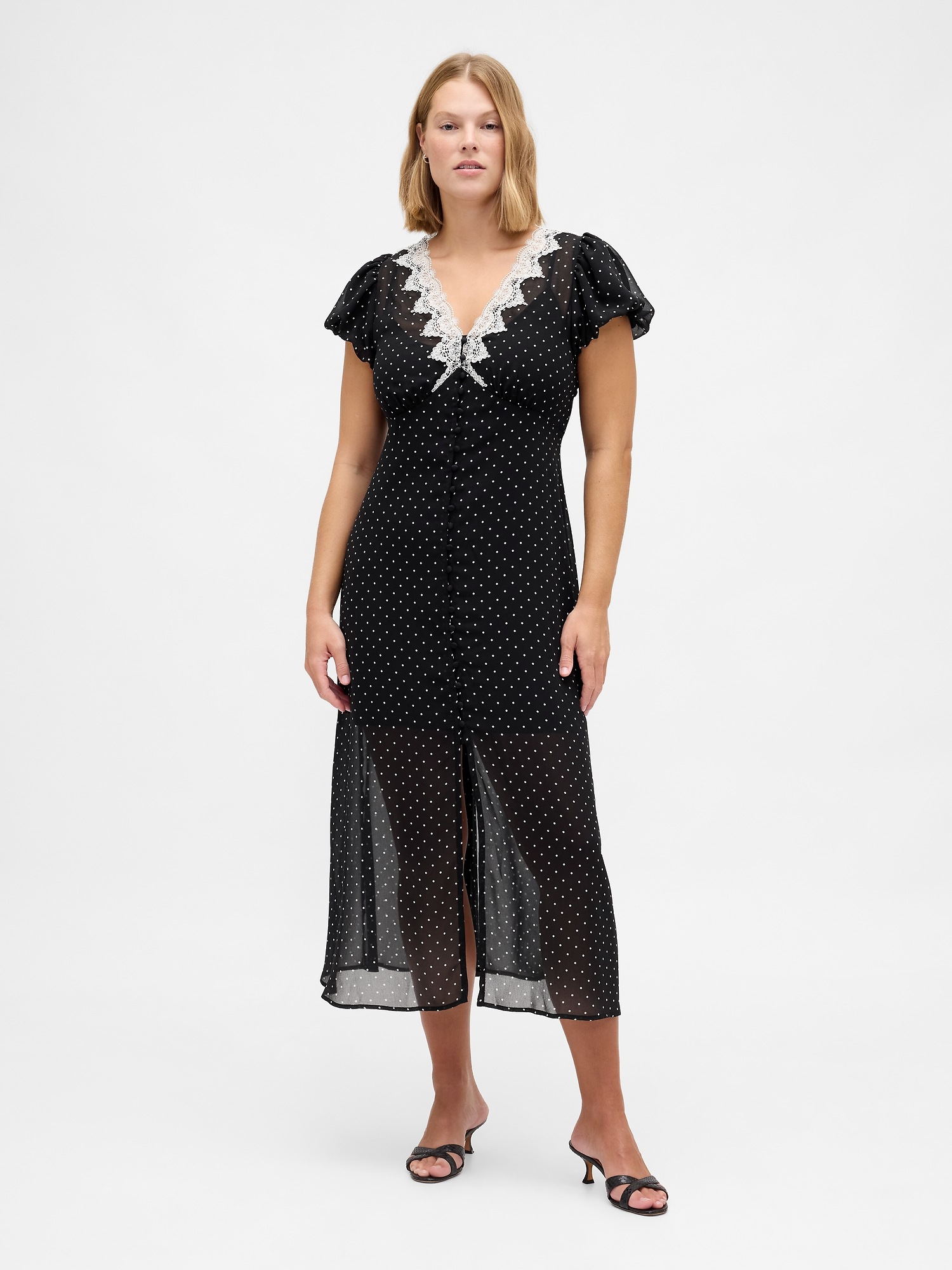 Женское платье Gap Lace-Trim V-Neck Maxi, цвет: Чёрный в горошек — фото 5