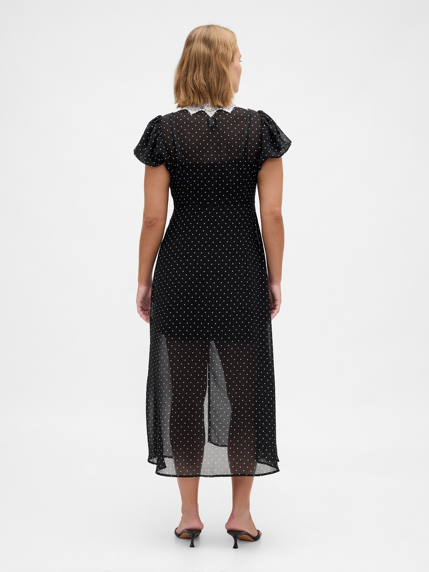 Женское платье Gap Lace-Trim V-Neck Maxi, цвет: Чёрный в горошек — фото 6