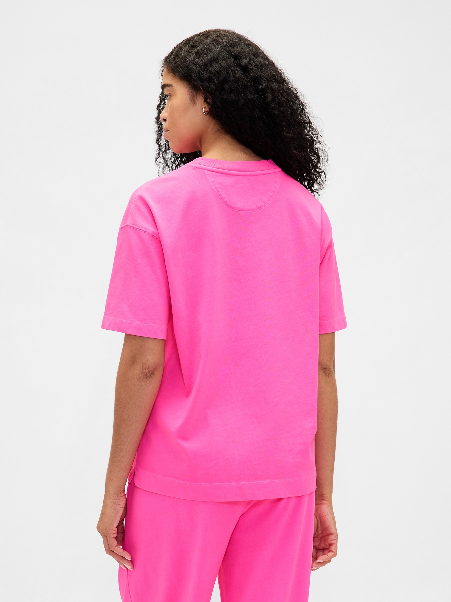 Женская футболка Gap Heavyweight Oversized T-Shirt, цвет: Розовый — фото 3