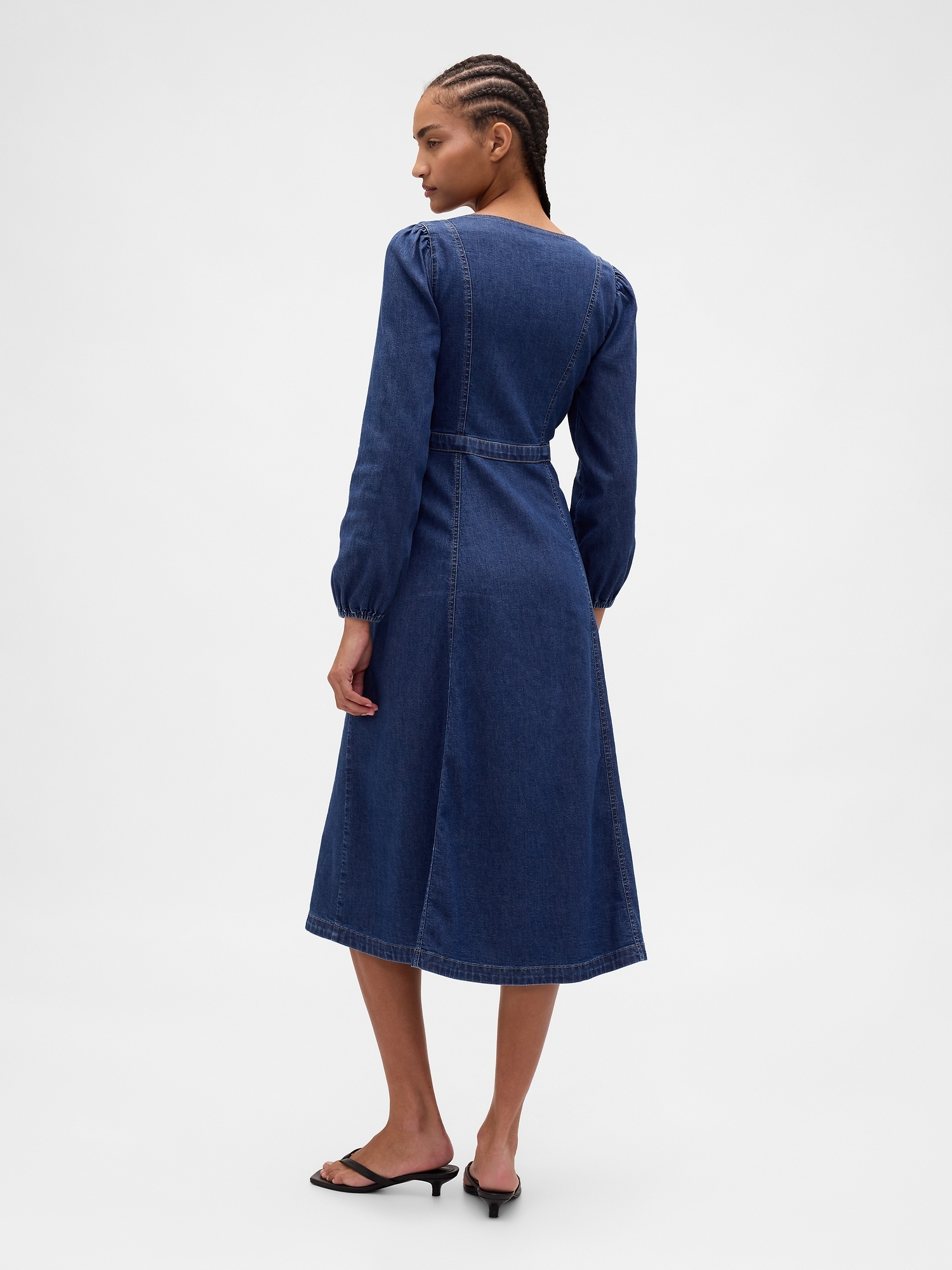 Женское платье Gap Denim Sweetheart Midi, цвет: Тёмная варка — фото 2