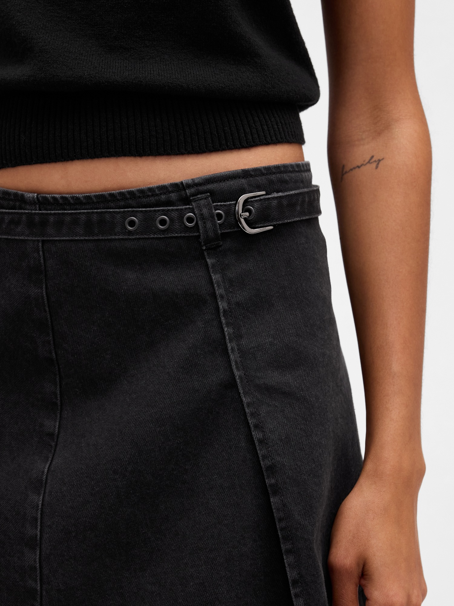 Женские юбки Gap Denim Belted Mini Skirt — фото 3
