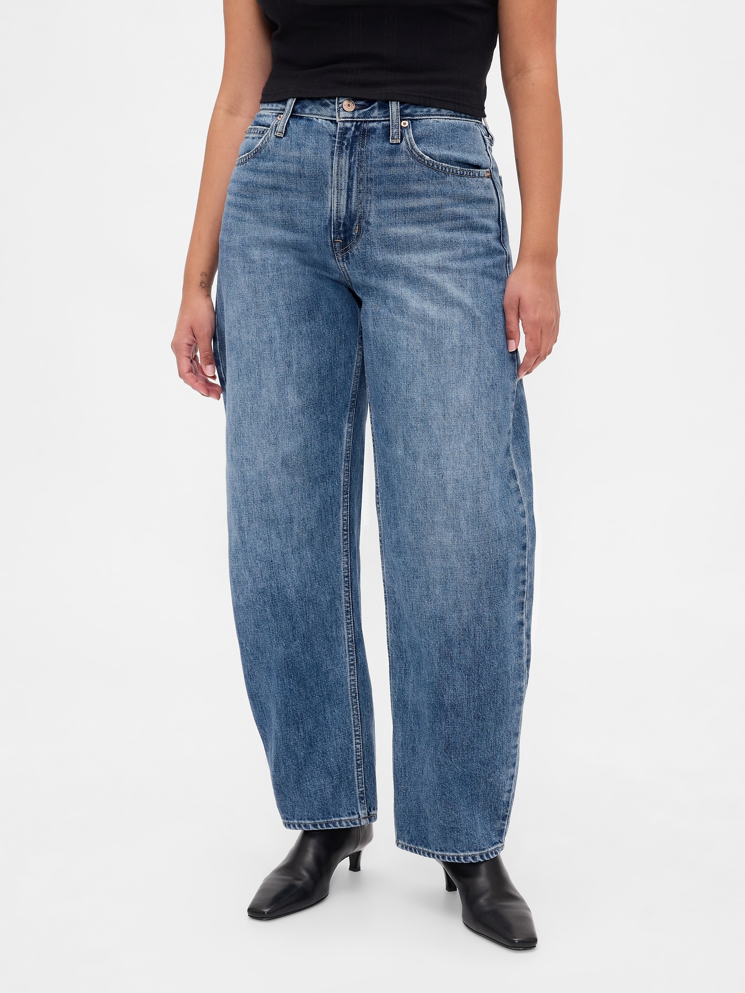 Curvy High Rise Barrel Jeans