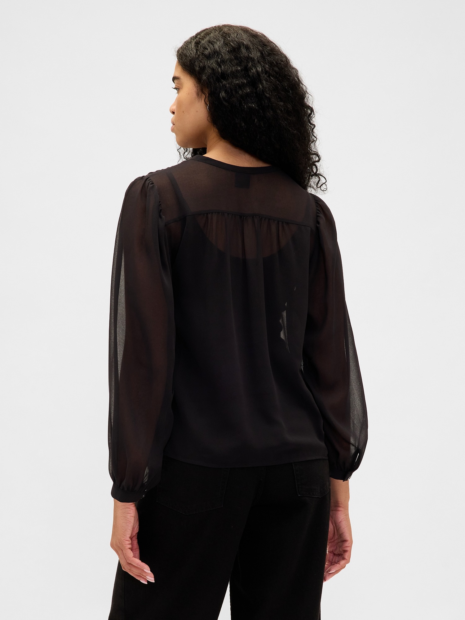 Женский топ Gap Sheer Recycled Lace Inset Tie-Neck Top, цвет: Насыщенный чёрный — фото 3