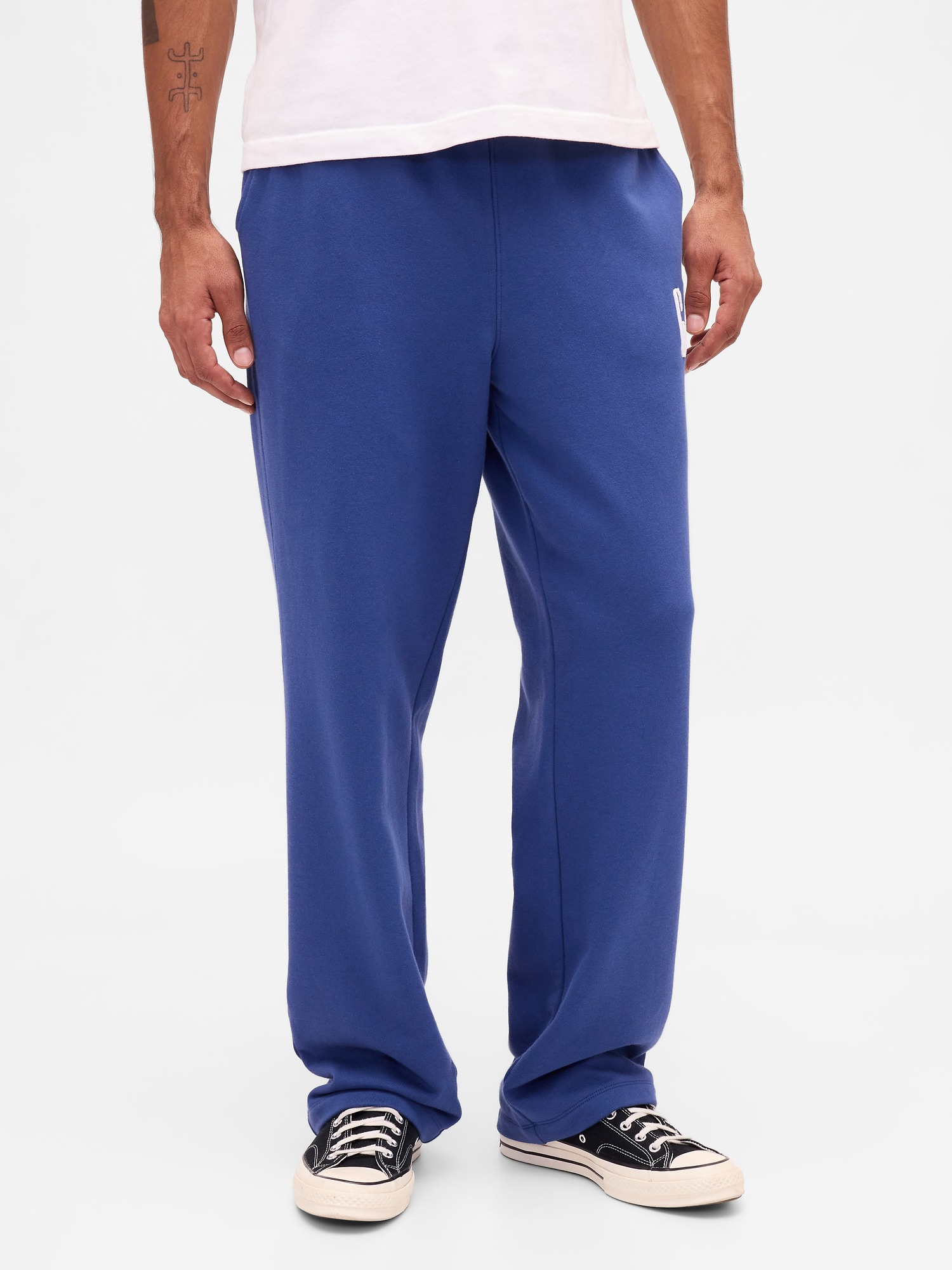 Мужские брюки Gap Adult Heavyweigtht Relaxed Logo Sweatpants — фото 2