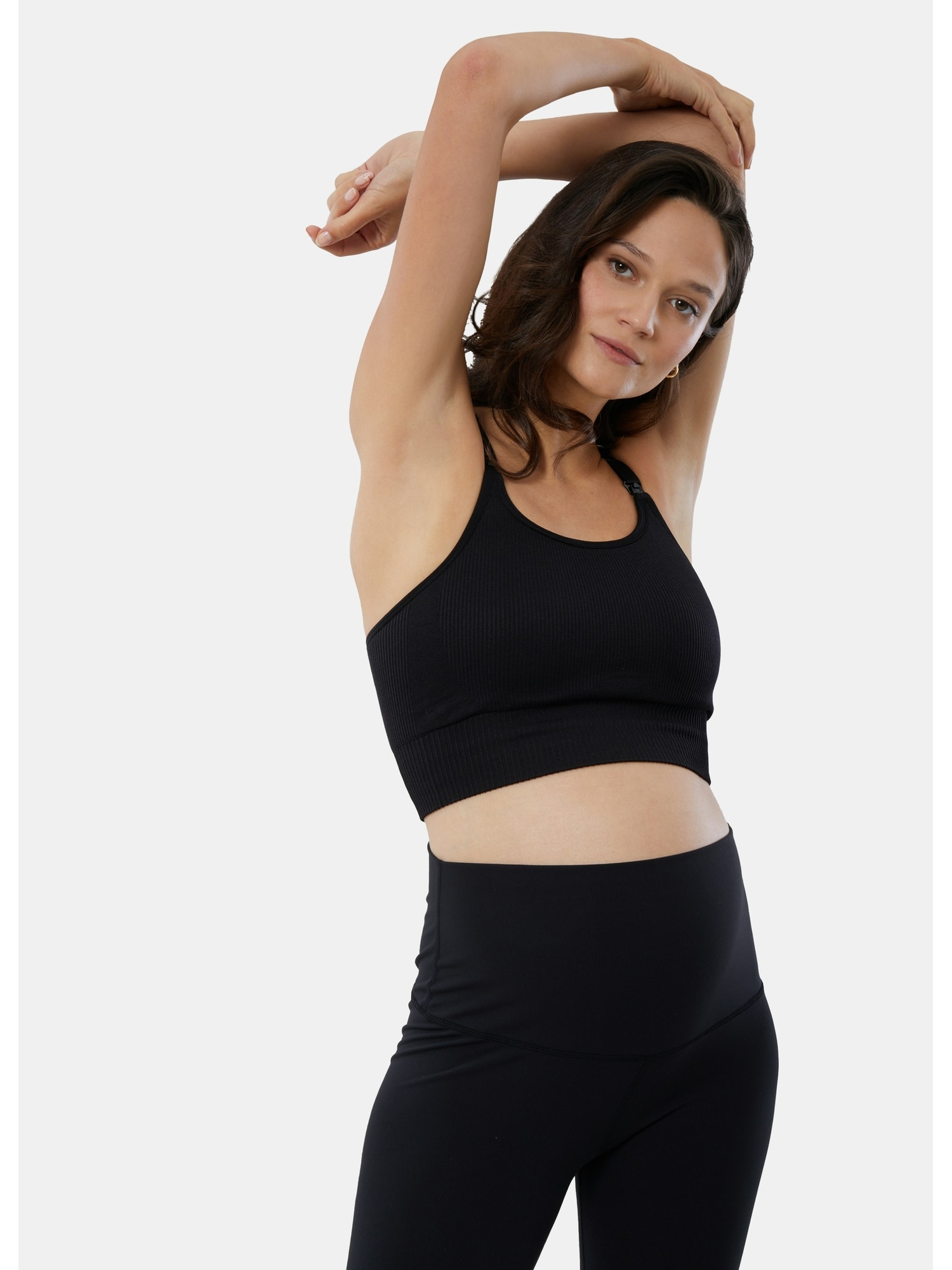 Ingrid and Isabel Seamless Nursing Sports Bra - Black