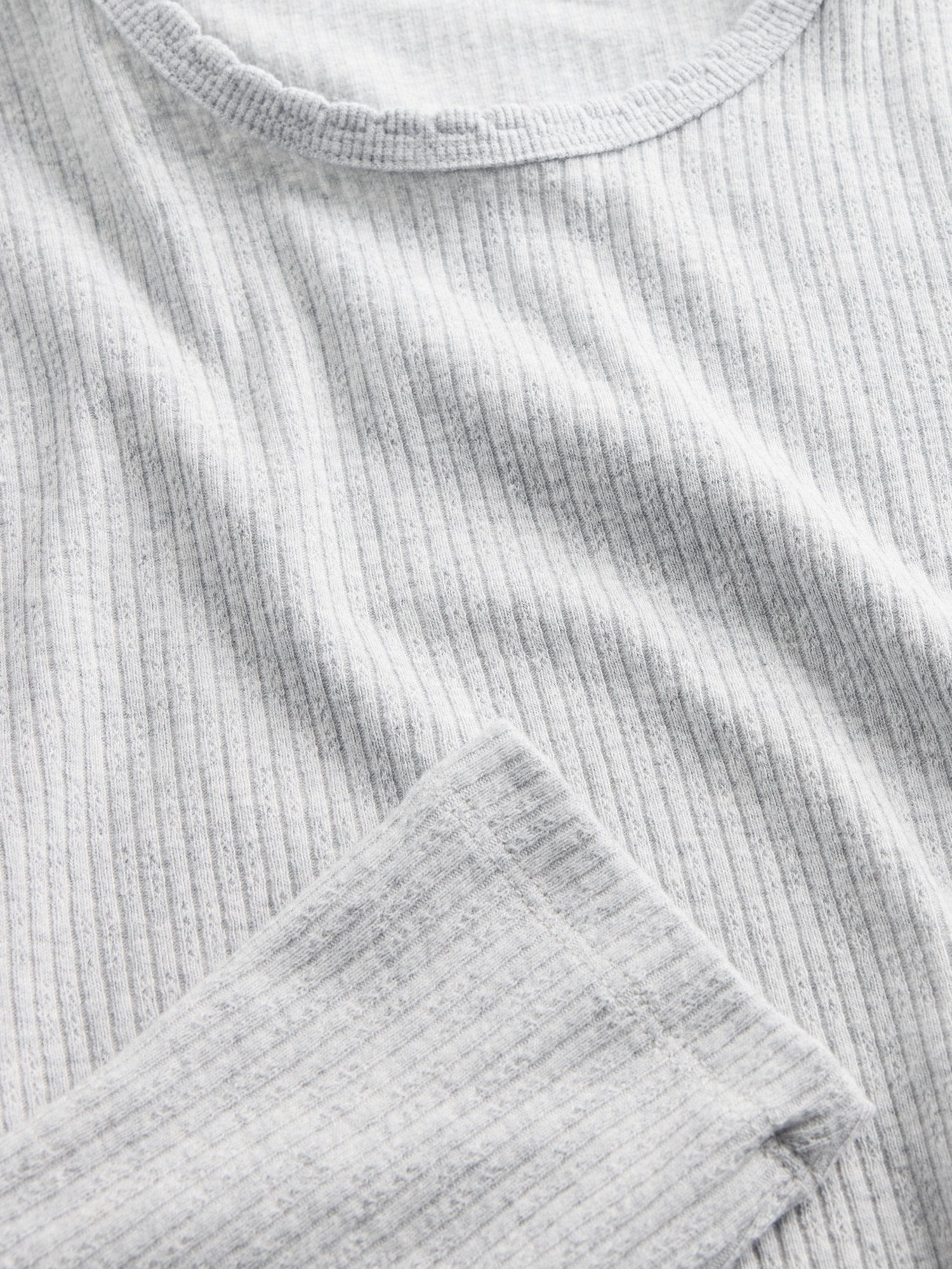 Женская футболка Gap Pointelle Rib, цвет: Угольный серый — фото 4