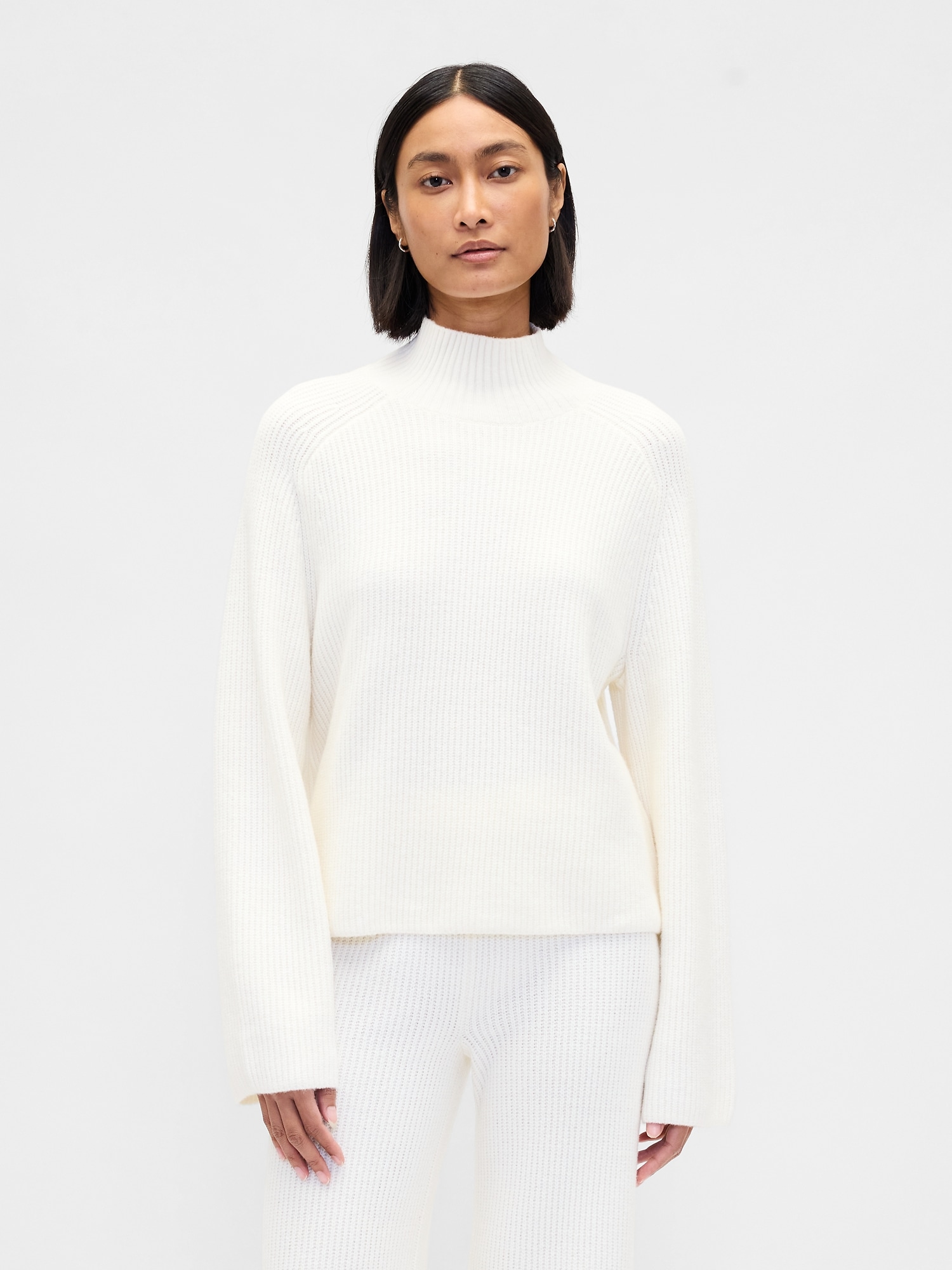 Gap Cashsoft Shaker-stitch Turtleneck Sweater In White