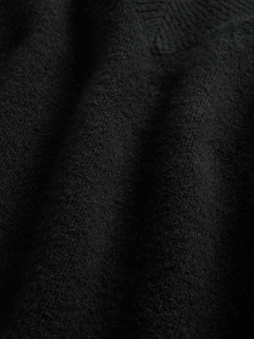 CashSoft Oversized V-Neck Sweater