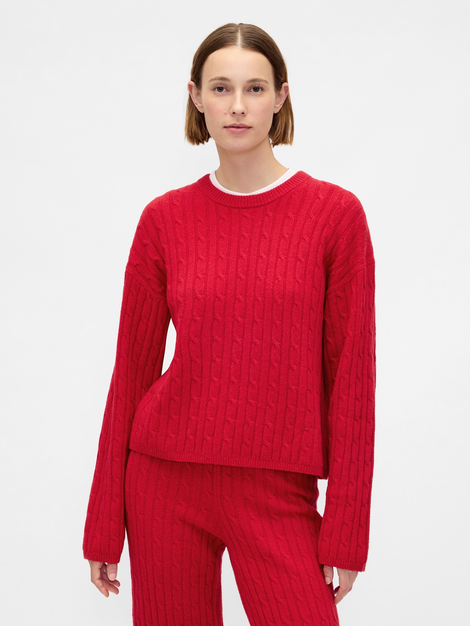 CashSoft Cable-Knit Crewneck Sweater - Modern Red