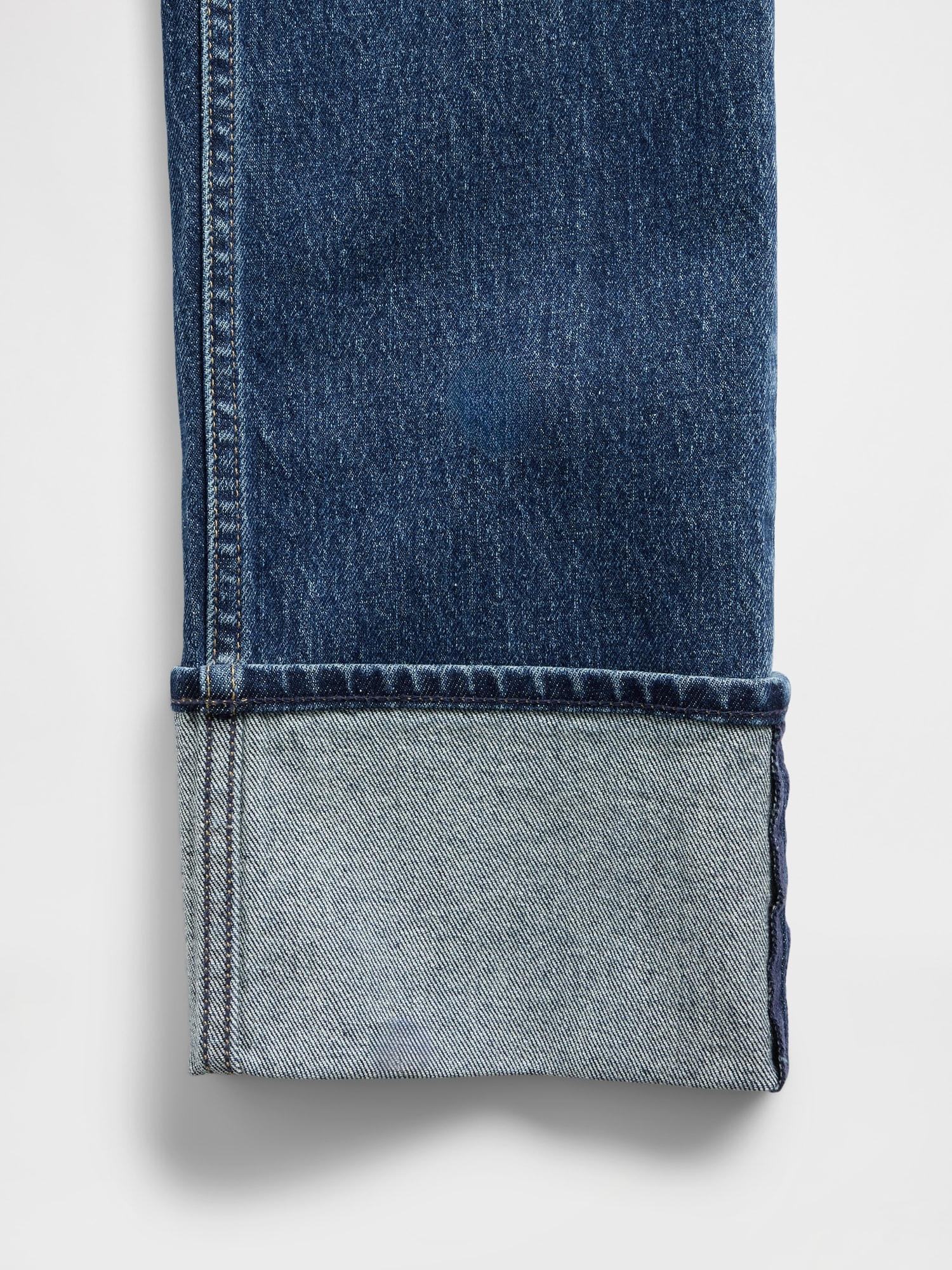 High Rise Cuffed '90s Slim Straight Jeans