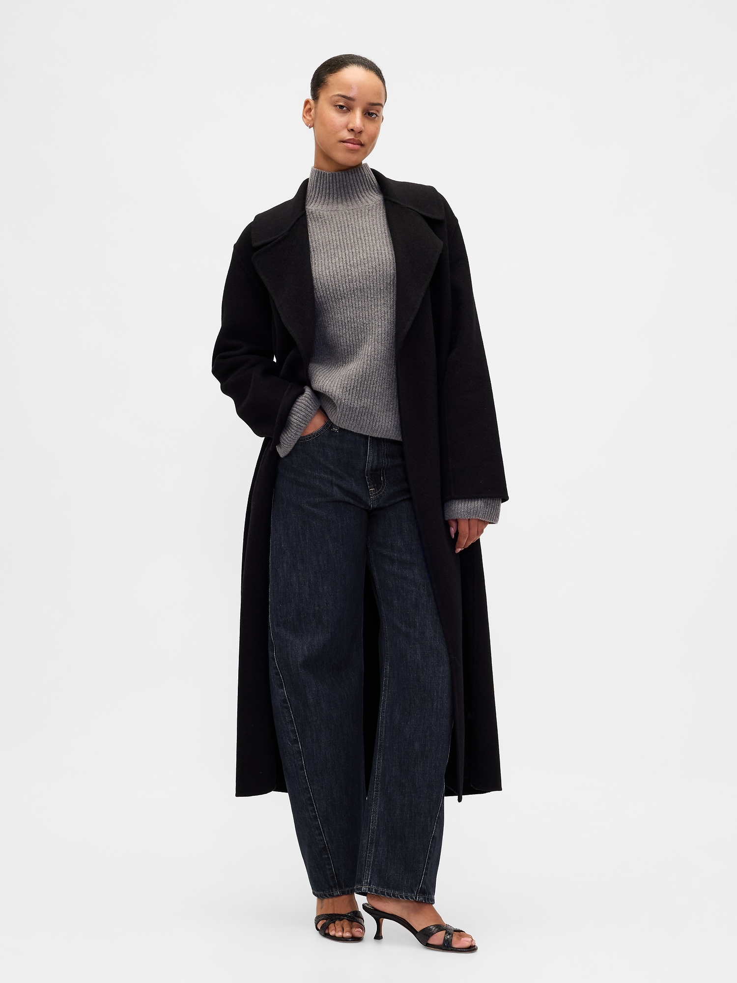 CashSoft Shaker-Stitch Turtleneck Sweater