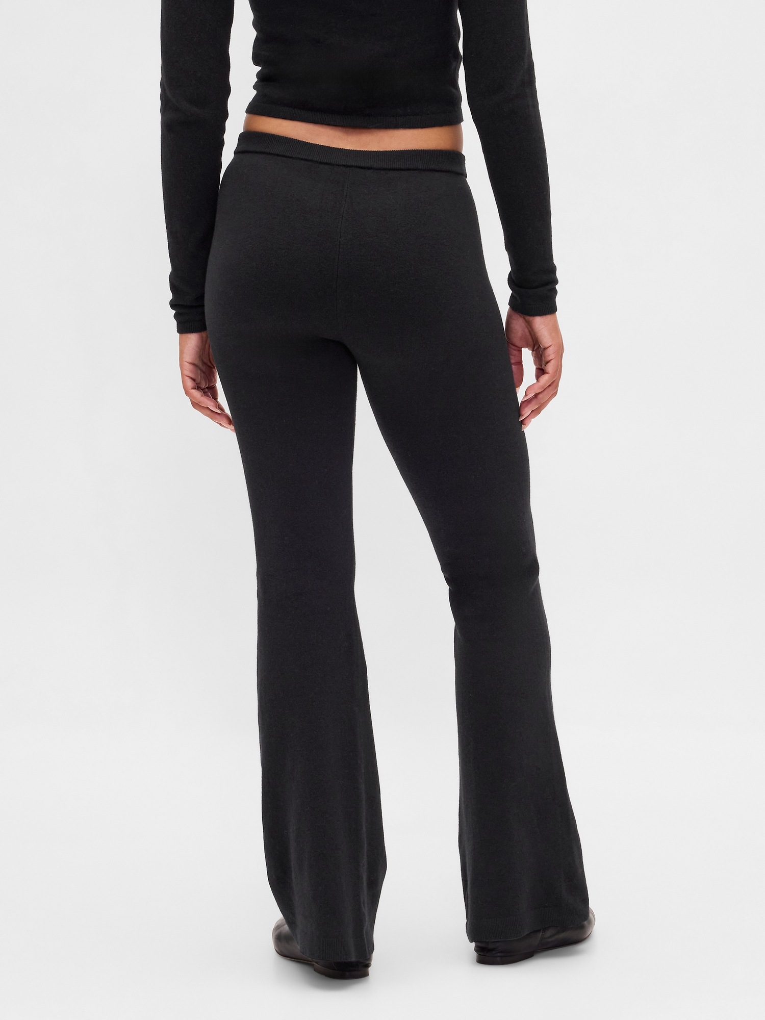 Женские брюки Gap CashSoft Stretch Flare, цвет: Чёрный — фото 4