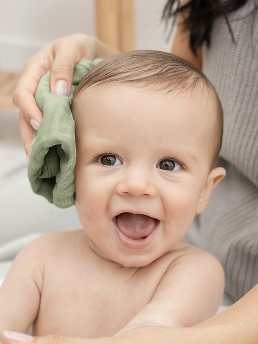 Image number 4 showing, Comfy Cubs Muslin Washcloths