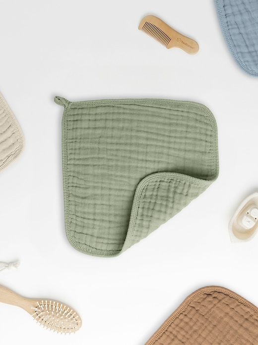 Image number 5 showing, Comfy Cubs Muslin Washcloths