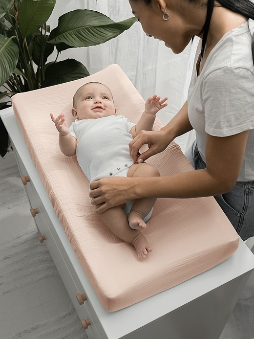 Image number 2 showing, Comfy Cubs Muslin Fitted Changing Pad Cover
