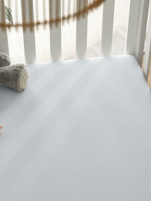 Image number 5 showing, Comfy Cubs Muslin Fitted Crib Sheet