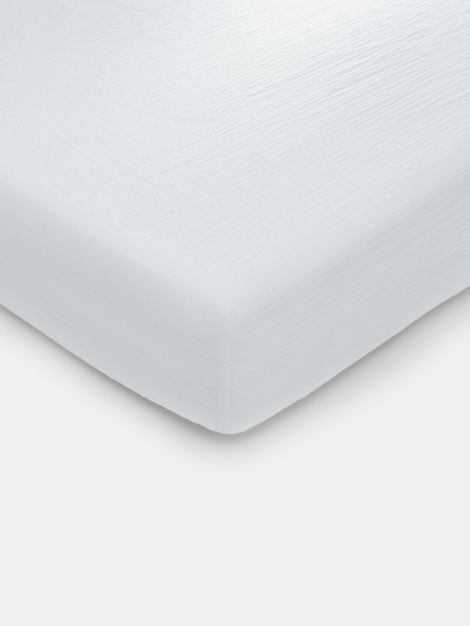 Image number 1 showing, Comfy Cubs Muslin Fitted Crib Sheet