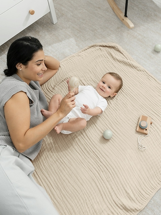 Image number 4 showing, Comfy Cubs Baby Muslin Blanket