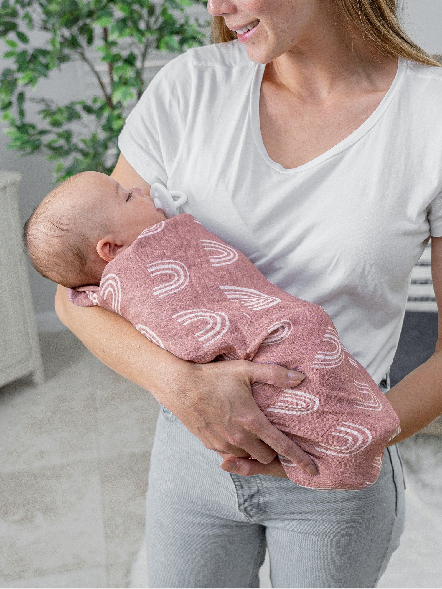 Comfy Cubs Muslin Swaddle Blanket