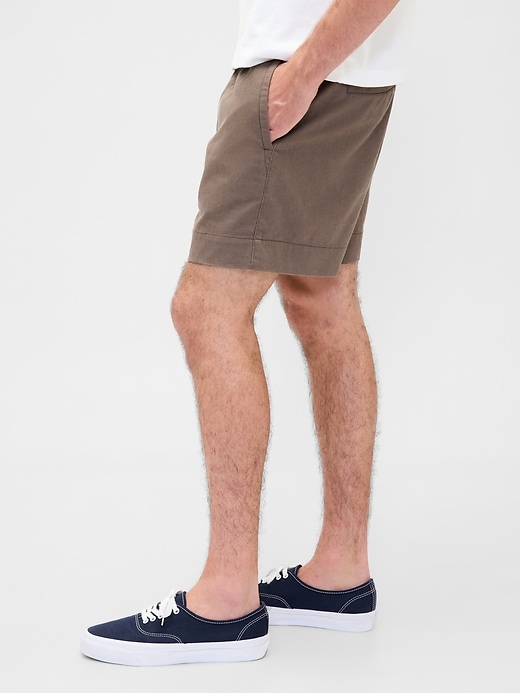 Image number 3 showing, 5.5" Linen-Blend Relaxed Shorts