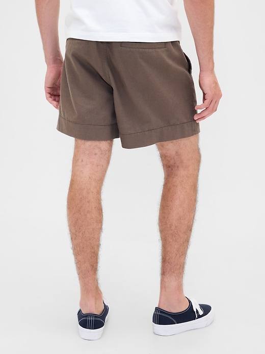 Image number 4 showing, 5.5" Linen-Blend Relaxed Shorts