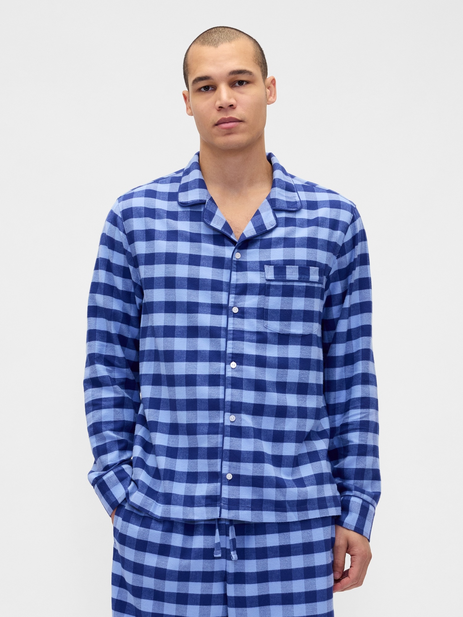 Женская рубашка Gap Adult Softest Flannel PJ, цвет: Светлый индиго клетчатый — фото 3
