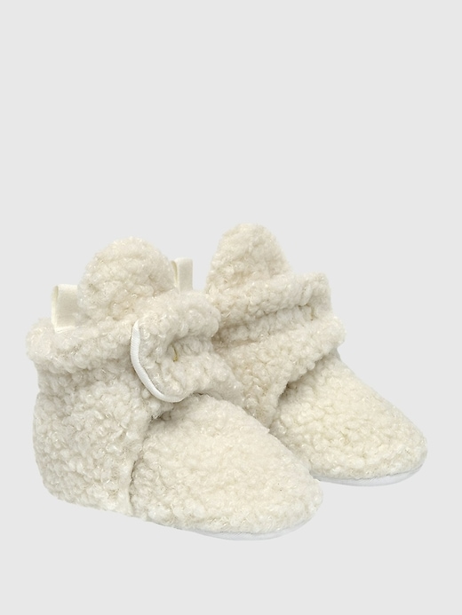 Image number 2 showing, Robeez Baby Sherpa Snap Booties