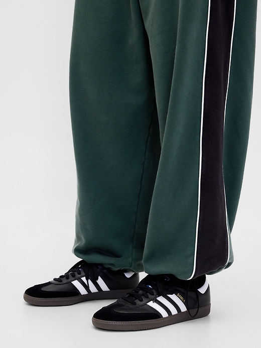 Image number 6 showing, Stranger Things Adult Heavyweight Baggy Sweatpants