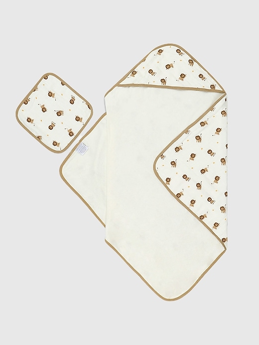 Image number 1 showing, Bamboo Little Lion Hooded Towel Set