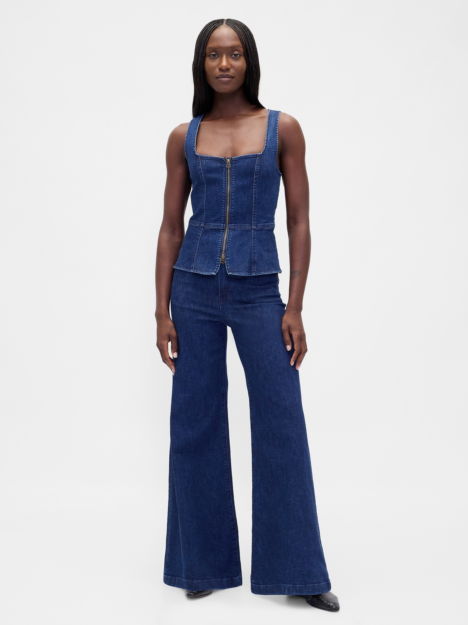 Женский жилет Gap Denim Zip Vest, цвет: Тёмная варка — фото 2